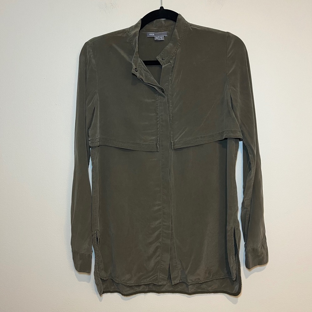 Vince Blouse Long Sleeve Button Front Shirt 100% Silk Olive Army Green Womens XS
